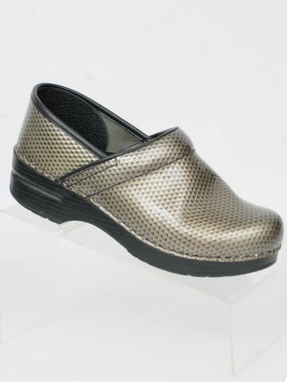 Dansko Pro Nursing Clogs in a metallic geometric or honeycomb pattern Sz 39